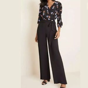 New Ann Taylor Floral Jumpsuit - Sz6